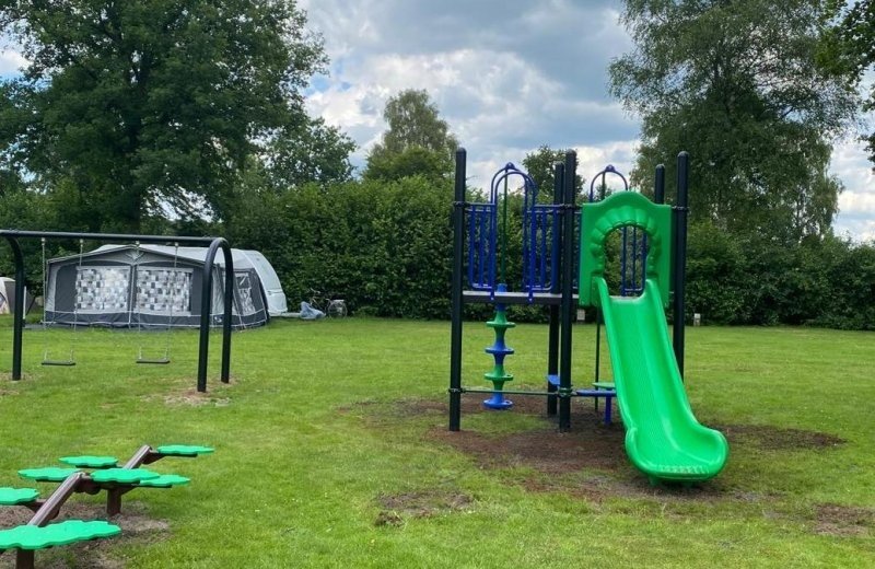 Neue Spielplätze auf den Feldern De Valk und Wulp!